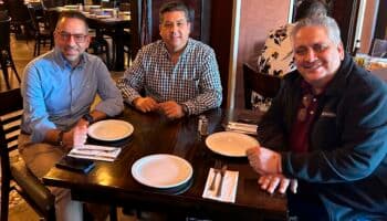 García Cabeza de Vaca presume reunión con Javier Lozano y Acosta Naranjo