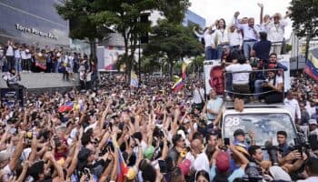 Aristegui en Vivo: EU pide reconocer triunfo opositor en Venezuela; resolución naufraga en la OEA; caso Becas del Bienestar (01/08/2024)