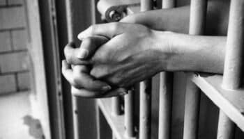 Sheinbaum respalda prisión preventiva oficiosa; justifica seguridad para jueces