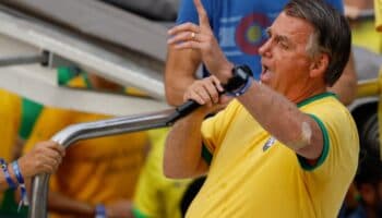 Bolsonaro llama 'dictador' a juez que bloqueó X en Brasil