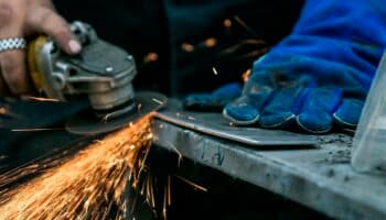 Aranceles del 25% al acero y aluminio amenazan miles de empleos en México: CTM