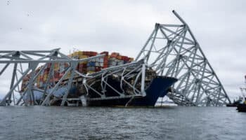 Demandan por 100 mdd a empresas singapurenses cuyo portacontenedores colapsó el puente de Baltimore | Video