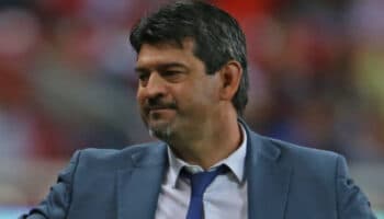 'El Diablo Mayor' hace hoyo en uno y se lleva camioneta de lujo