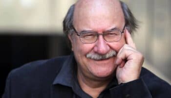 A los 83 años, murió el escritor chileno Antonio Skármeta, autor de ‘El cartero de Neruda’