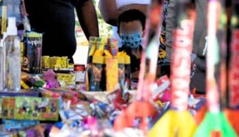 Explosión de pirotecnia deja 6 heridos durante evento religioso en Puebla