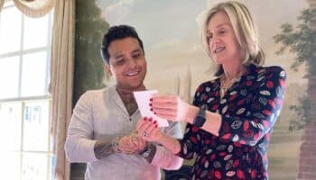 Videos | Christian Nodal es reconocido por la Universidad Harvard