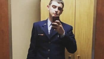 Condenan a 15 años de cárcel al exguardia que publicó documentos del Pentágono, incluidos informes sobre México