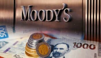 Moody's cambia de estable a negativa perspectiva de México