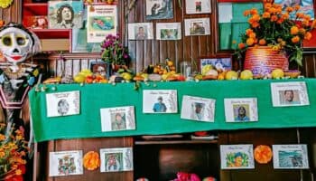 Dedican ofrenda a personas defensoras asesinadas en Oaxaca | Día de Muertos