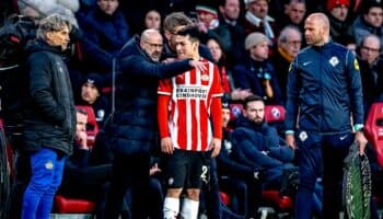 Hirving Lozano juega su último partido en Europa