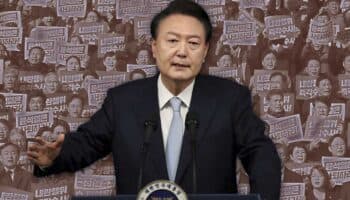 Liberan al presidente surcoreano Suk-yeol; Tribunal anula detención