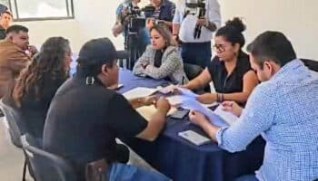 Alcalde panista aprueba bonos para su equipo de confianza