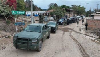 Tras hallazgo de cuerpo mutilado, familias frenan clases en Huajicori, Nayarit