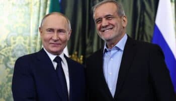 Irán y Rusia firman tratado que preocupa a Occidente