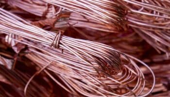 Trump anuncia arancel de 50% a cobre; contempla uno del 200% a farmacéuticas