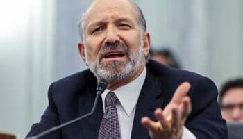 EU: Senado confirma al defensor de los aranceles Howard Lutnick como secretario de Comercio