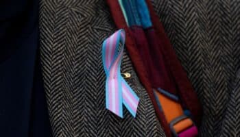 'Antes de viajar a EU, asesórense', pide Dinamarca a personas trans