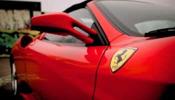Ferrari prevé aumentar hasta un 10% el precio de sus coches en EU