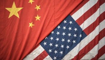 Trump amenaza a China con un arancel adicional del 50% por las represalias de Pekín