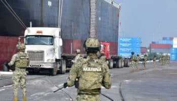 Alto mando de la Marina y 9 funcionarios procesados por huachicol