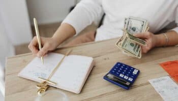 Con aranceles, los estadounidenses gastarán 1,200 dólares más al mes: Esquivel | Video