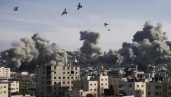 Fueron 'ataques precisos contra objetivos terroristas' en Gaza: Israel