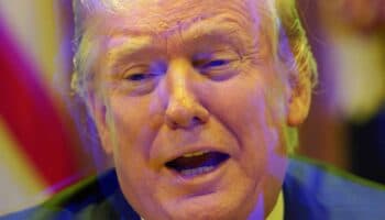 Qué es la 'tarjeta dorada Trump', que puedes adquirir por 5 millones de dólares