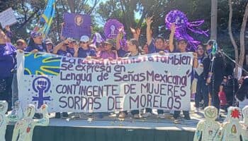 8M | Mujeres con discapacidad participan por primera vez en marcha en Morelos