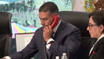 Video | Así atendió García Harfuch desde el teléfono rojo llamada de la presidenta Sheinbaum