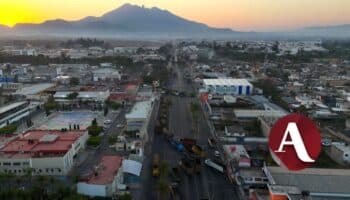 Bloqueos en Tepic por detención de cañero afectan a vuelos y viajes