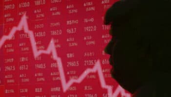 La mayoría de las bolsas asiáticas y todas las europeas vuelven a caer tras entrar en vigor los aranceles