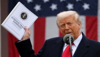 Trump acusa a México y Canadá de robarle a EU 500 mil millones de dólares al año: Esquivel