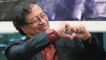 Petro: 'Somos adictos al amor'; desmiente tener un problema con las drogas