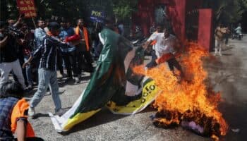 India cierra su espacio aéreo a aerolíneas paquistaníes en medio de crecientes tensiones