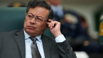 Petro exige a Bukele que entregue a colombianos y venezolanos presos en El Salvador