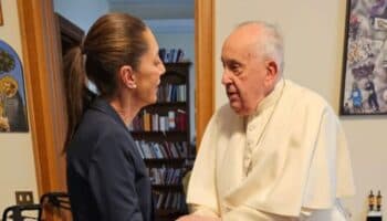 Sheinbaum recuerda su encuentro con el Papa Francisco como 'un momento muy especial'