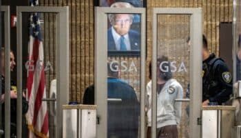 Gobierno de Trump, insatisfecho por bajo número de detenciones a migrantes: El 'zar de la frontera' de EU