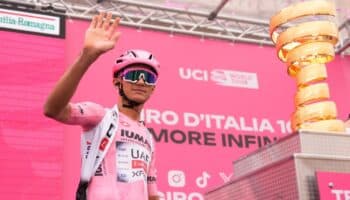Giro de Italia 2025: Kooij se lleva la Etapa 12; Del Toro alarga sueño rosa | Video