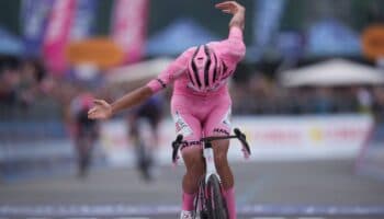 Giro de Italia 2025: Gana Isaac del Toro la Etapa 17 y se afianza como líder general | Video