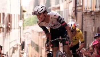 Isaac del Toro, primer ciclista mexicano en vestir la maglia rosa como líder del Giro de Italia