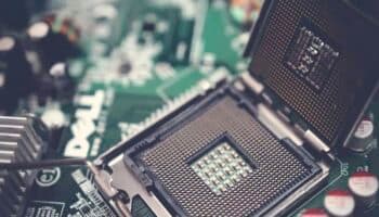 México buscará incluir un capítulo específico de semiconductores en el T-MEC