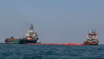 Pemex repara fugas en ducto que transporta aceite a Dos Bocas