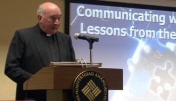 Juez abre proceso a cura Legionario de Cristo por presunta violación | Videos