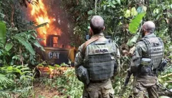 Mafias de mineros ilegales de la Amazonía brasileña cambian ruta hacia Venezuela para blanquear oro y evadir controles