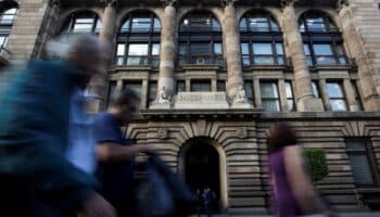 Debilidad económica México y recortes de la Fed permitieron bajar tasas: minutas Banxico