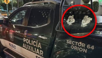 Disparan contra el vehículo del jefe de la Policía Auxiliar en Cuauhtémoc; alcaldesa exige investigación