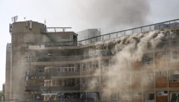 Netanyahu denuncia ataque iraní a hospital en Israel; promete que 'tiranos' pagarán 'alto precio'