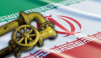 El estrecho de Ormuz: por sus aguas pasa el 20% del crudo y el gas mundial