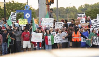 Protestas migrantes se empiezan a extender en EU: periodista | Video