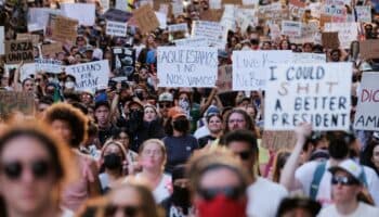 Texas despliega a la Guardia Nacional ante protestas contra redadas migratorias